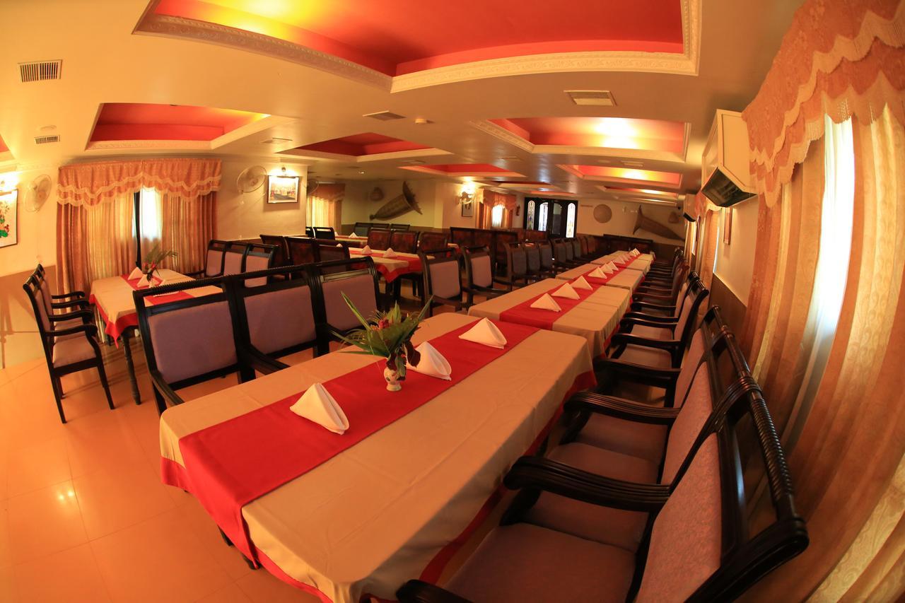 Hôtel Capital O 46475 Gd International Redfort à Nilambūr Extérieur photo