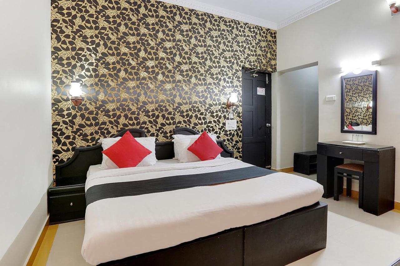 Hôtel Capital O 46475 Gd International Redfort à Nilambūr Extérieur photo