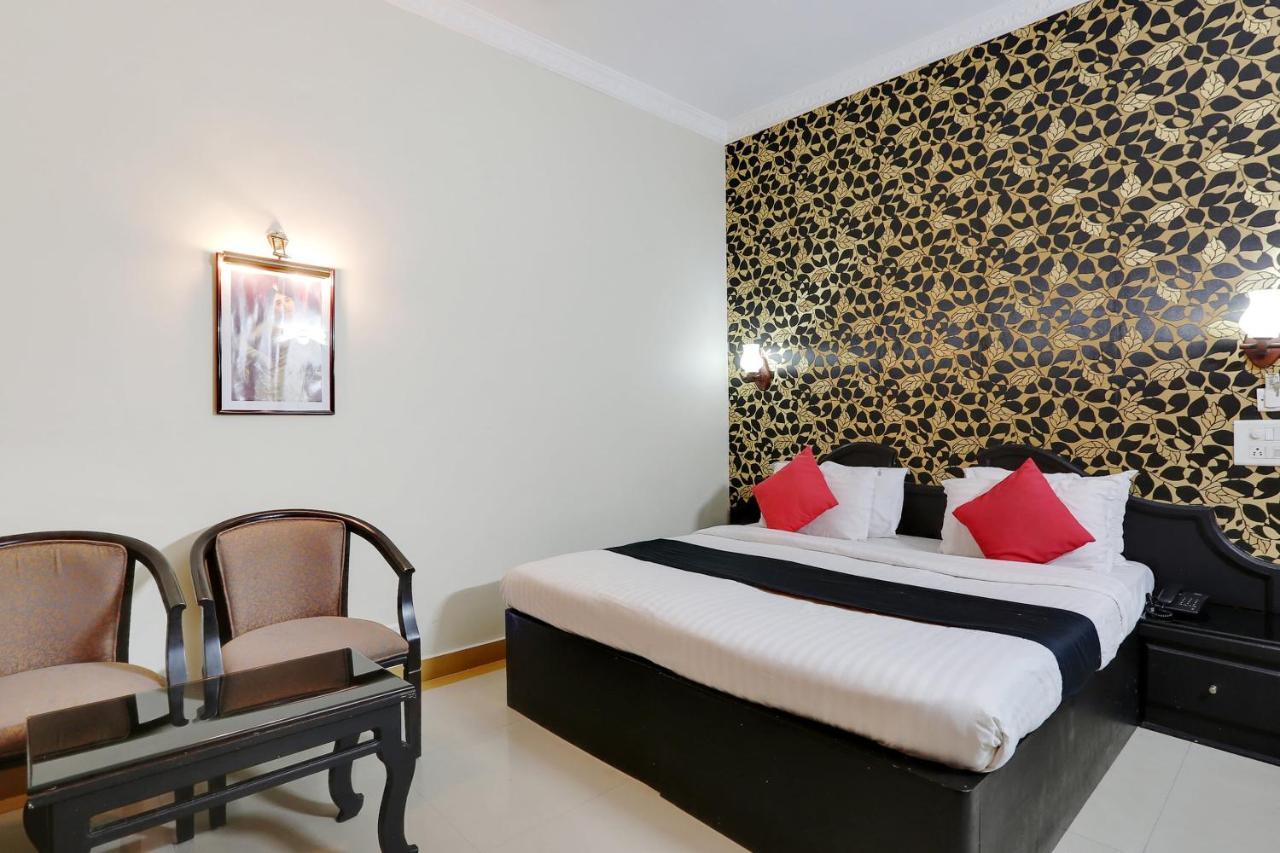 Hôtel Capital O 46475 Gd International Redfort à Nilambūr Extérieur photo